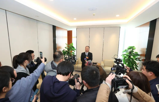 兩會(huì )聚焦 || 全國人大代表劉漢元：建議加快制定電動(dòng)汽車(chē)參與電網(wǎng)儲能的相關(guān)政策