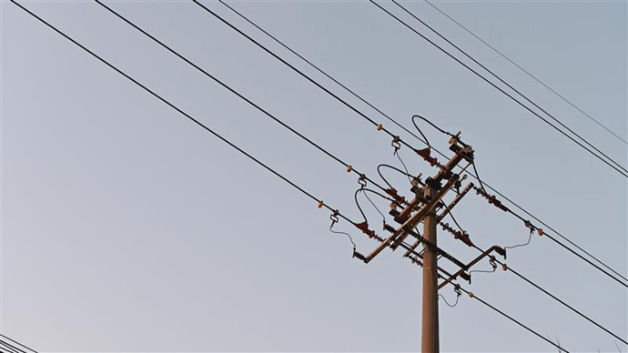 新規后上海首個(gè)新建居住建筑光伏成功并網(wǎng)